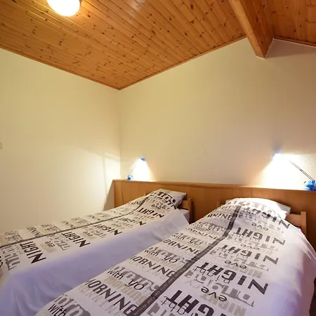 In With Sauna بيت للعطل *